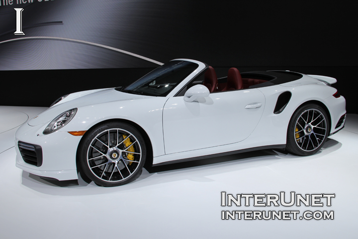2017 Porsche 911 Turbo S 2017-Porsche-911-Turbo-S