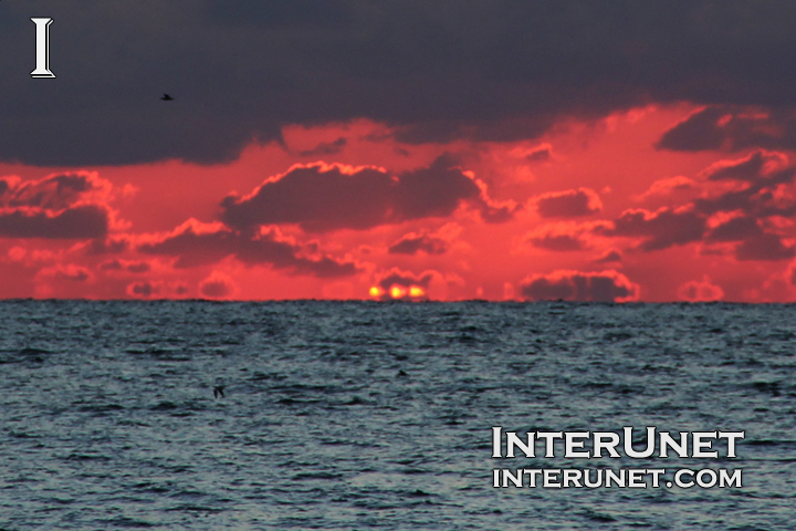 stunning-sunset-through-the-clouds