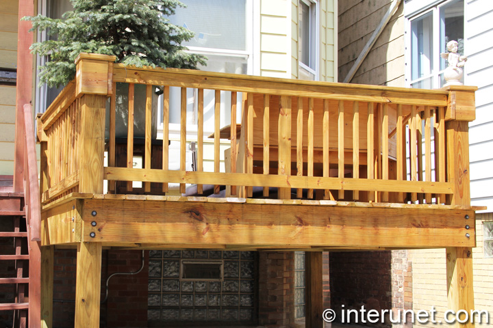 simple-square-front-porch-on-wood-posts