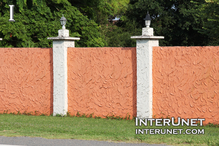 stucco finished fence stucco-finished-solid-fence-design-ideas