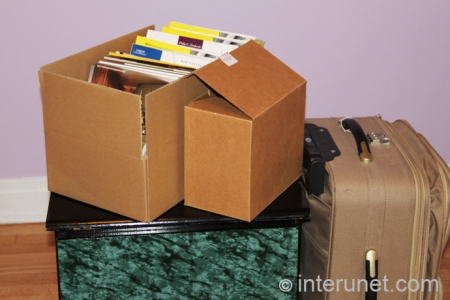 moving boxes moving-boxes-with-bag