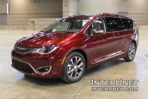 2017 Chrysler Pacifica Limited 2017-Chrysler-Pacifica-Limited-exterior