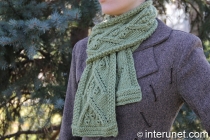 women’s-Christmas-scarf