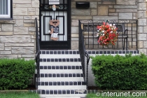 beautiful-front-porch-with-stylish-steps