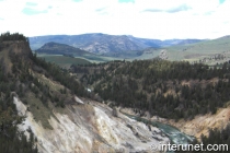 Montana-landscaping-amazing-mountains-and-river-view