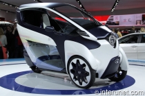 Toyota-i-road-Three-wheel-two passenger-electric-car