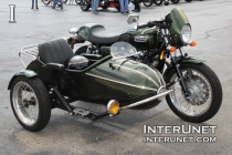 Triumph-Thruxton-900-with-Sidecar