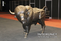 bison-sculpture