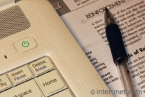 studying online computer-keyboard-with-studying-materials