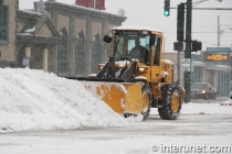 tractor-plowing-snow-in-Chicago