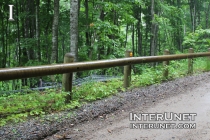 single-rail-wood-fence-barrier