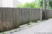 wood-fence-with-sharp-top