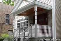 wood-porch-with-roof