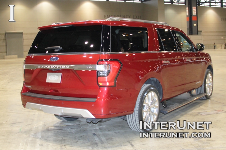 2018-Ford-Expedition-MAX-rear-right