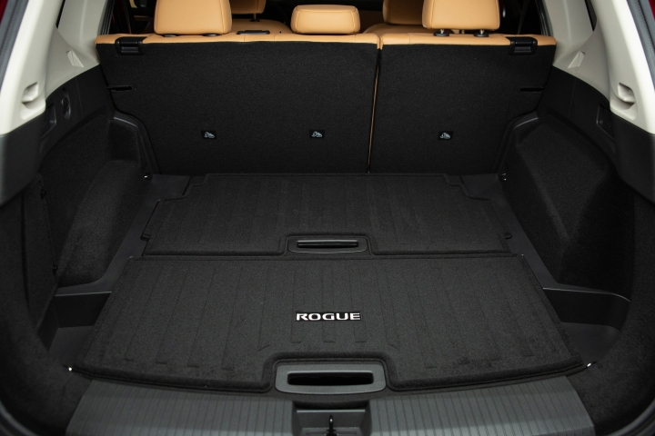 2021 Nissan Rogue cargo space