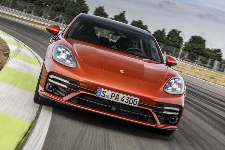 2021-Porsche-Panamera-Turbo-S-test