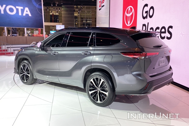 2021 Toyota Highlander XSE left rear