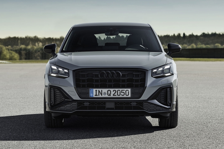 2021-Audi-Q2-front
