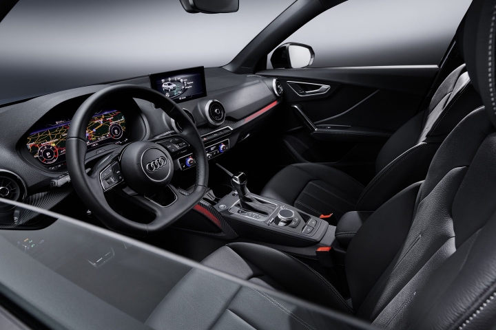 2021-Audi-Q2-inside