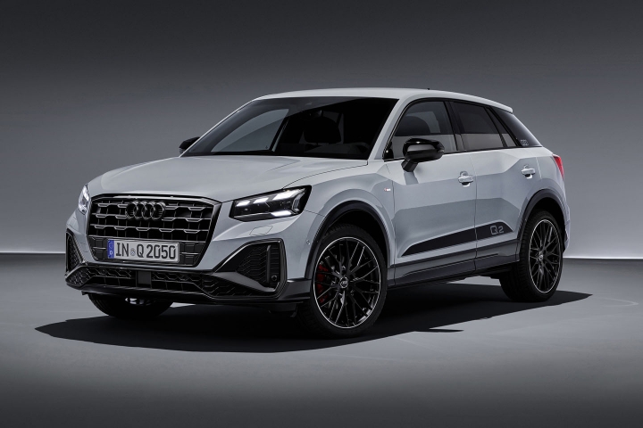 2021-Audi-Q2-driver-side