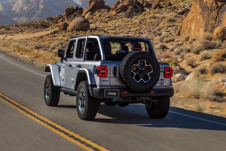 2021-Jeep-Wrangler-Rubicon-4xe-test-drive