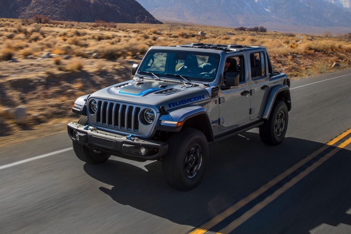 2021-Jeep-Wrangler-Rubicon-4xe-road-trip