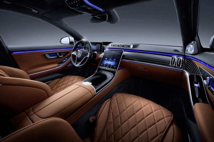 2021-Mercedes-Benz-S-Class-leather-interior