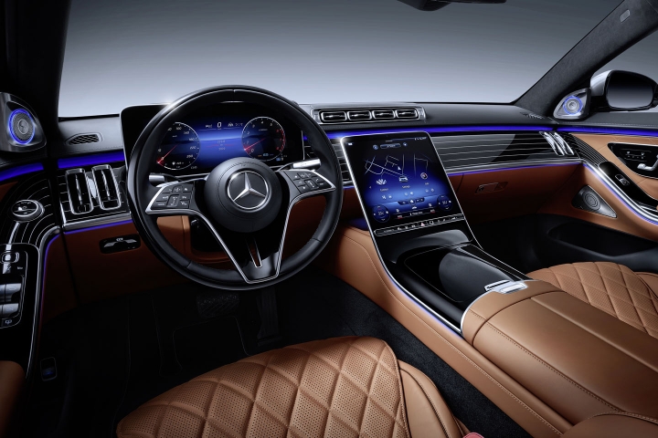 2021-Mercedes-Benz-S-Class-inside
