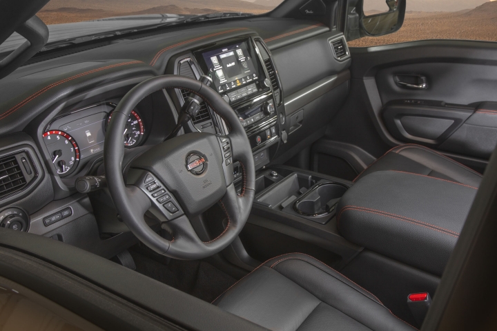 2021_Nissan_Titan_XD_Interior