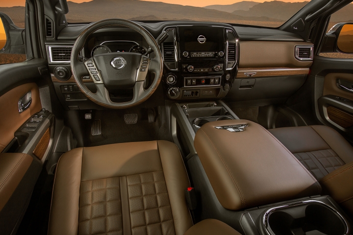 2021_Nissan_Titan_Interior