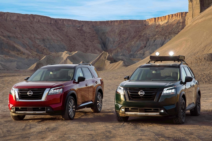 2022_Nissan_Pathfinder_SUVs