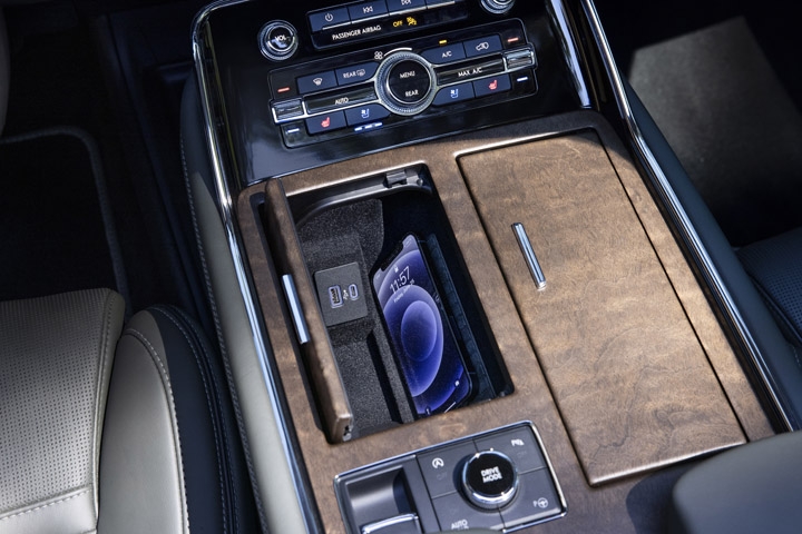 Lincoln Navigator Panel