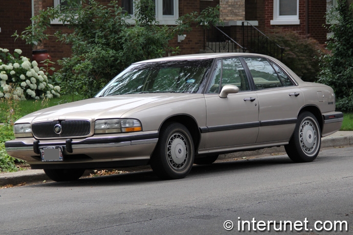 Buick-LeSabre-1996