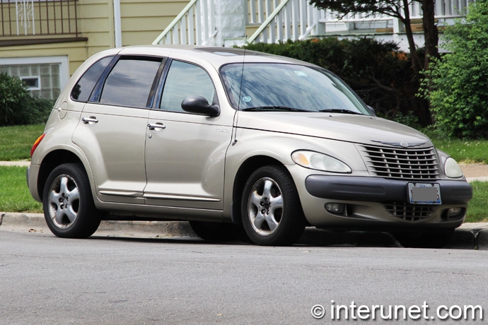 Chrysler-PT-Cruiser-2002