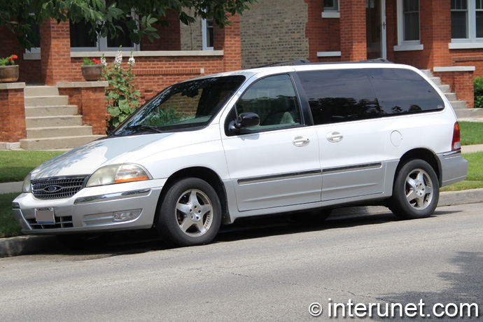 Ford-Windstar-2002