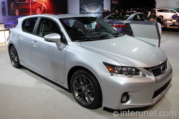 Lexus-CT-200h 