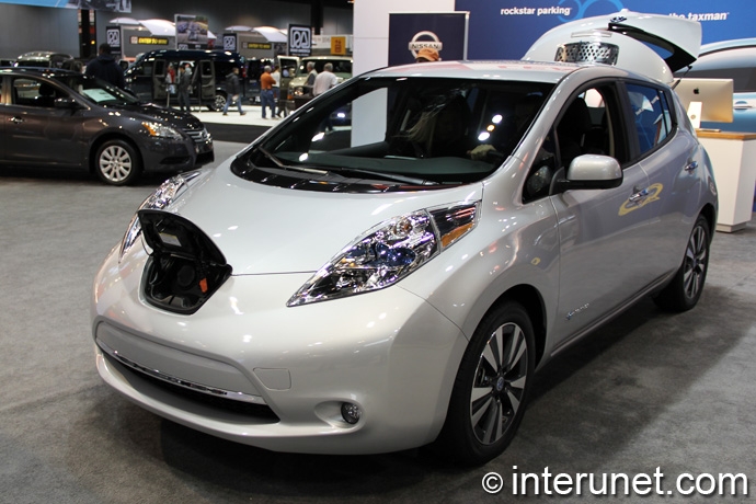 Nissan-Leaf