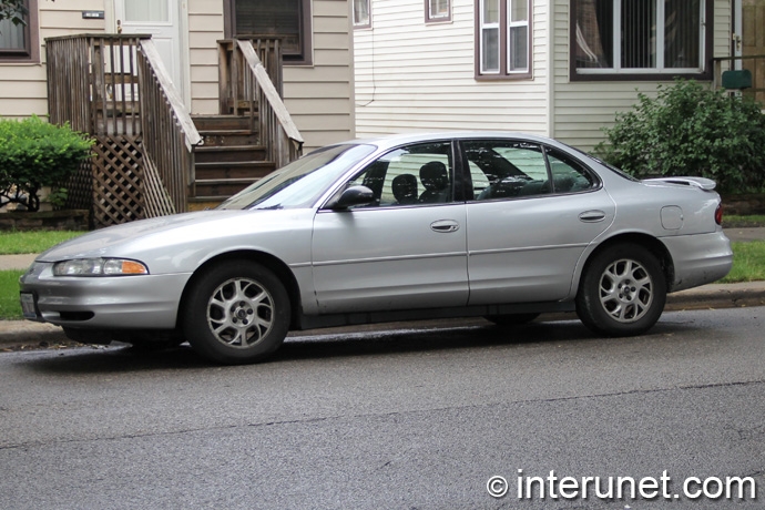 Oldsmobile Intrigue Oldsmobile-Intrigue-2000