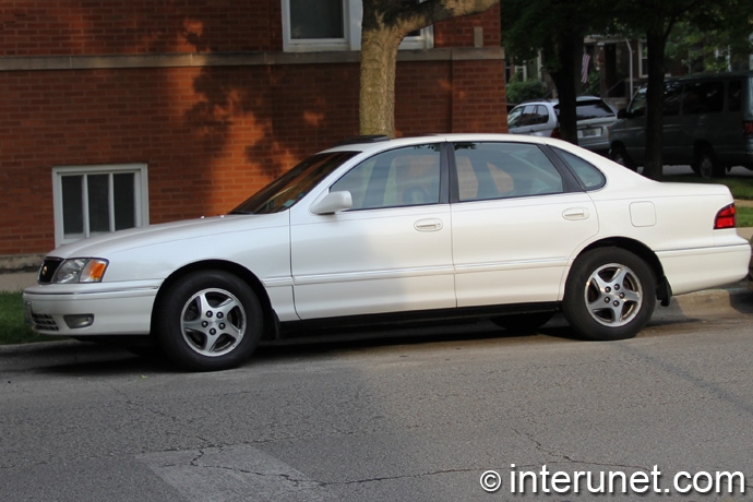Toyota Avalon Toyota-Avalon-1999