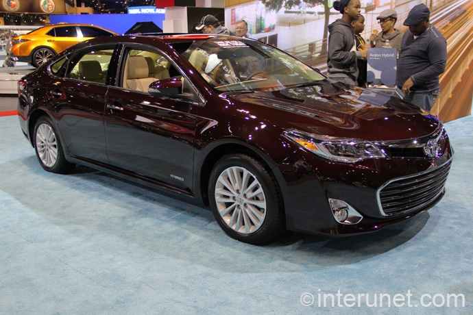 Toyota-Avalon-Hybrid