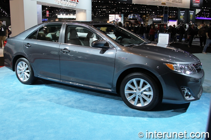 Toyota-Camry-Hybrid