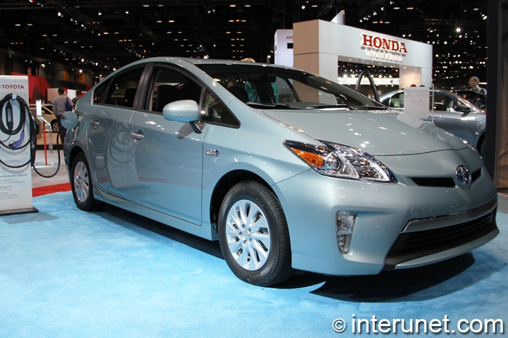 Toyota Prius Plug-in Toyota-Prius-Plug-in-Hybrid