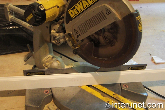 cutting-baseboard-with-miter-saw