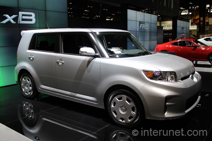 scion-xb