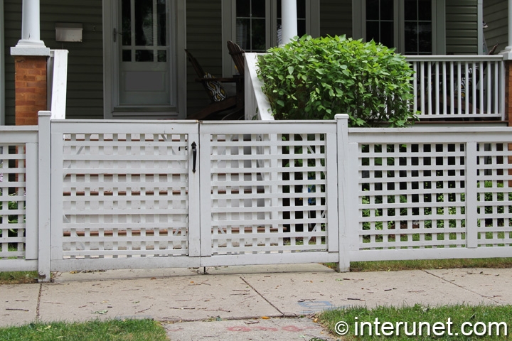 wood-fence-with-lattice-gates