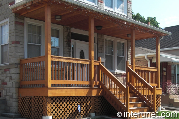 wood-front-porch-with-roof