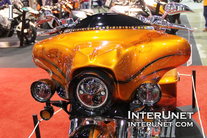 2013 Harley-Davidson modified-Harley-Davidson-FLHX