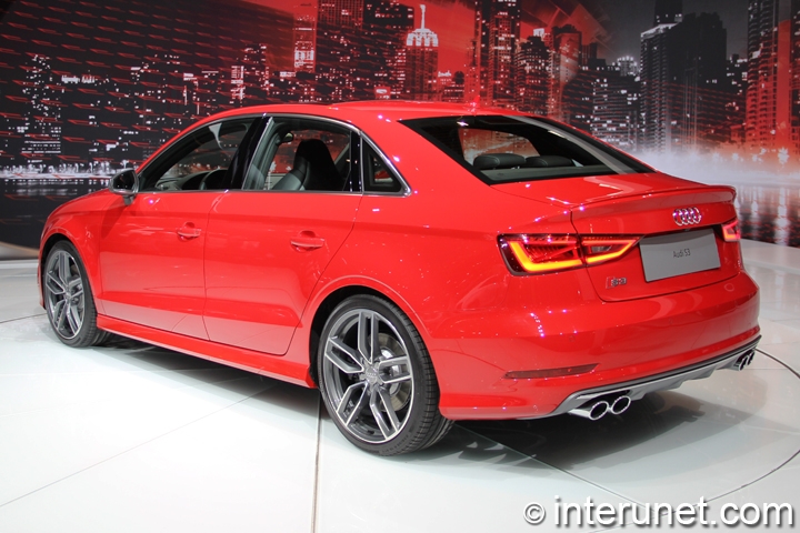 2015 Audi S3 2015-Audi-S3-rear-side-view