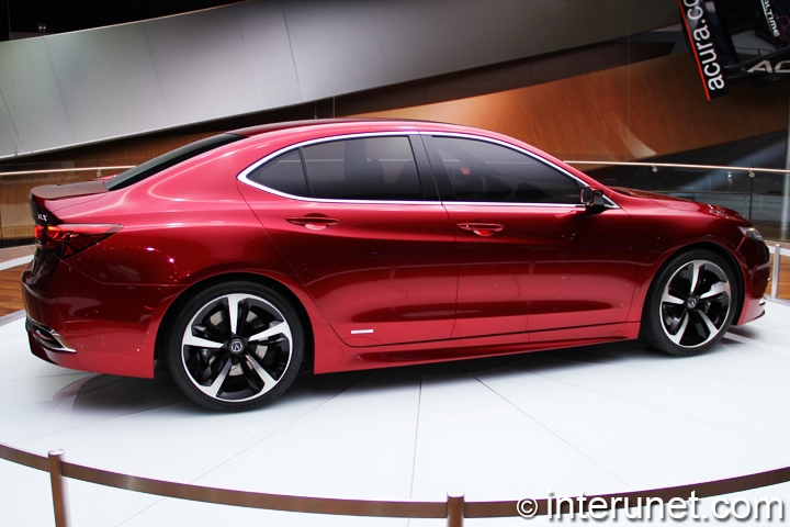 2015 Acura TLX 2015-Acura-TLX-side-view