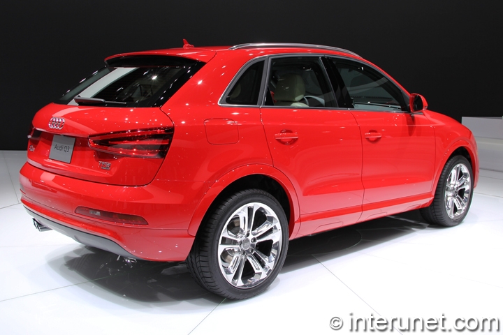 2015-Audi-Q3-TFSI-Quattro-side-view